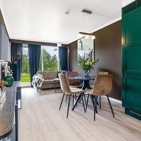 Leilighet Beitostolen Sentrum, Terrasse Og Innendors Parkering Esterno foto